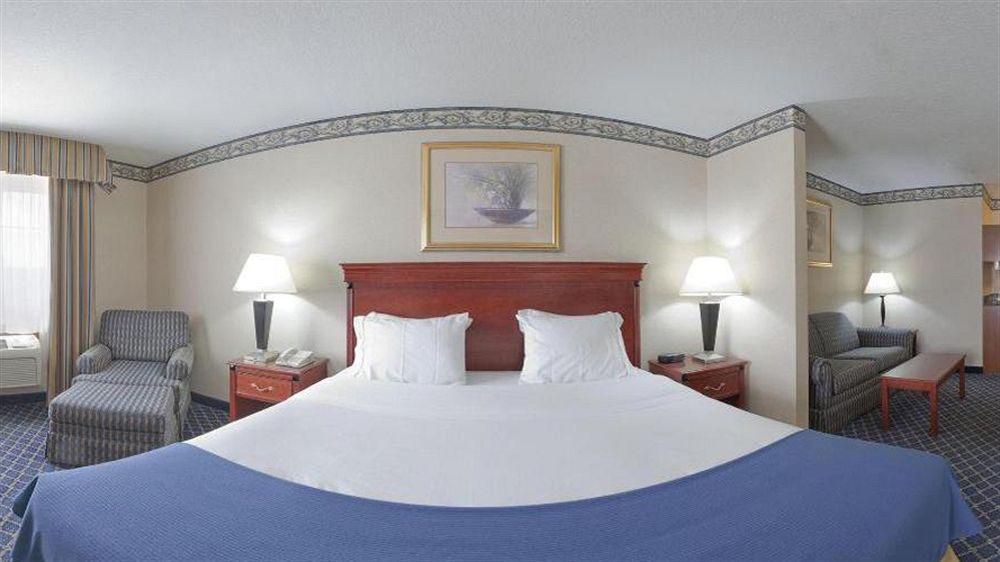 Holiday Inn Express & Suites Danville By Ihg Kültér fotó
