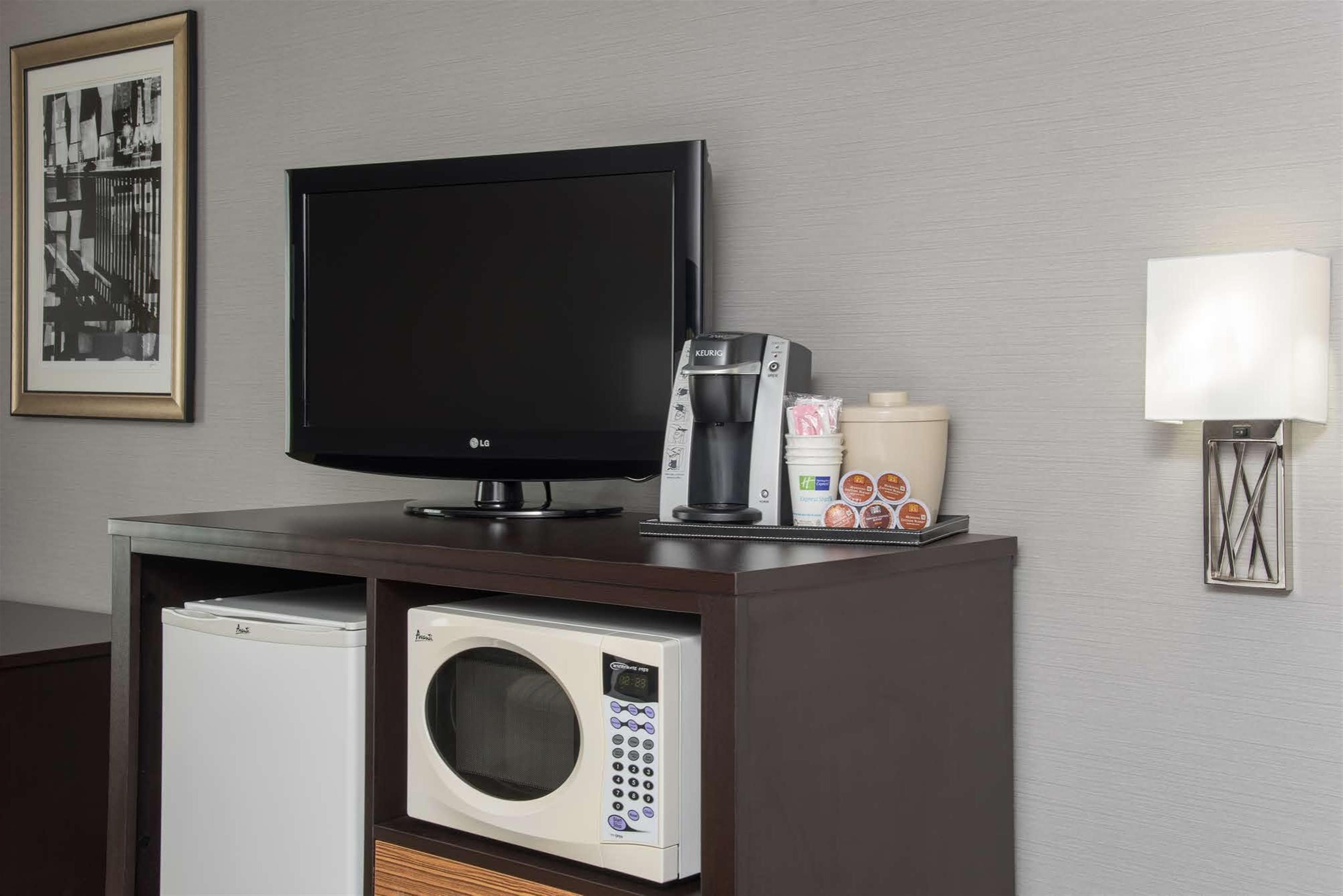 Holiday Inn Express & Suites Danville By Ihg Kültér fotó