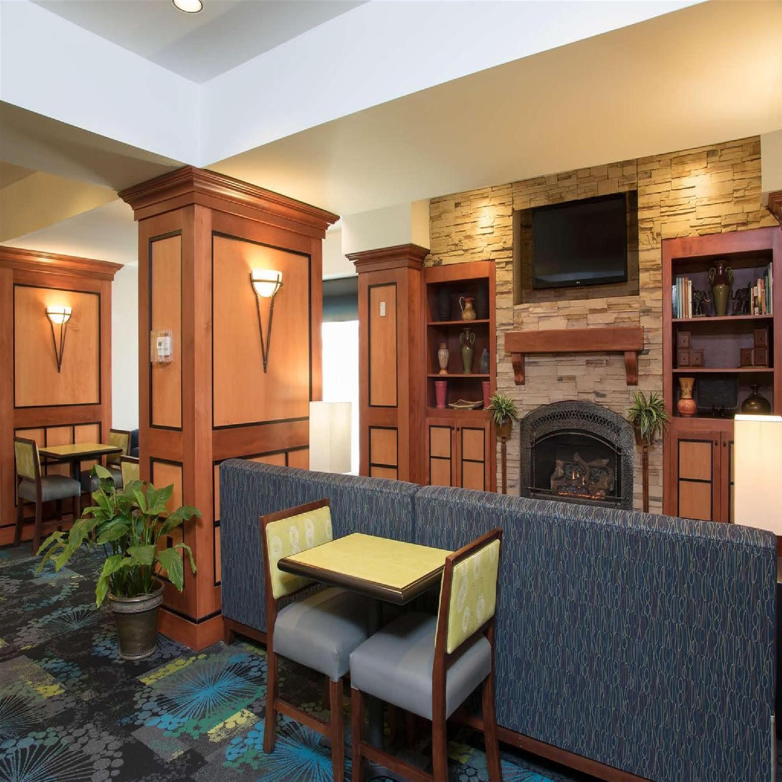 Holiday Inn Express & Suites Danville By Ihg Kültér fotó