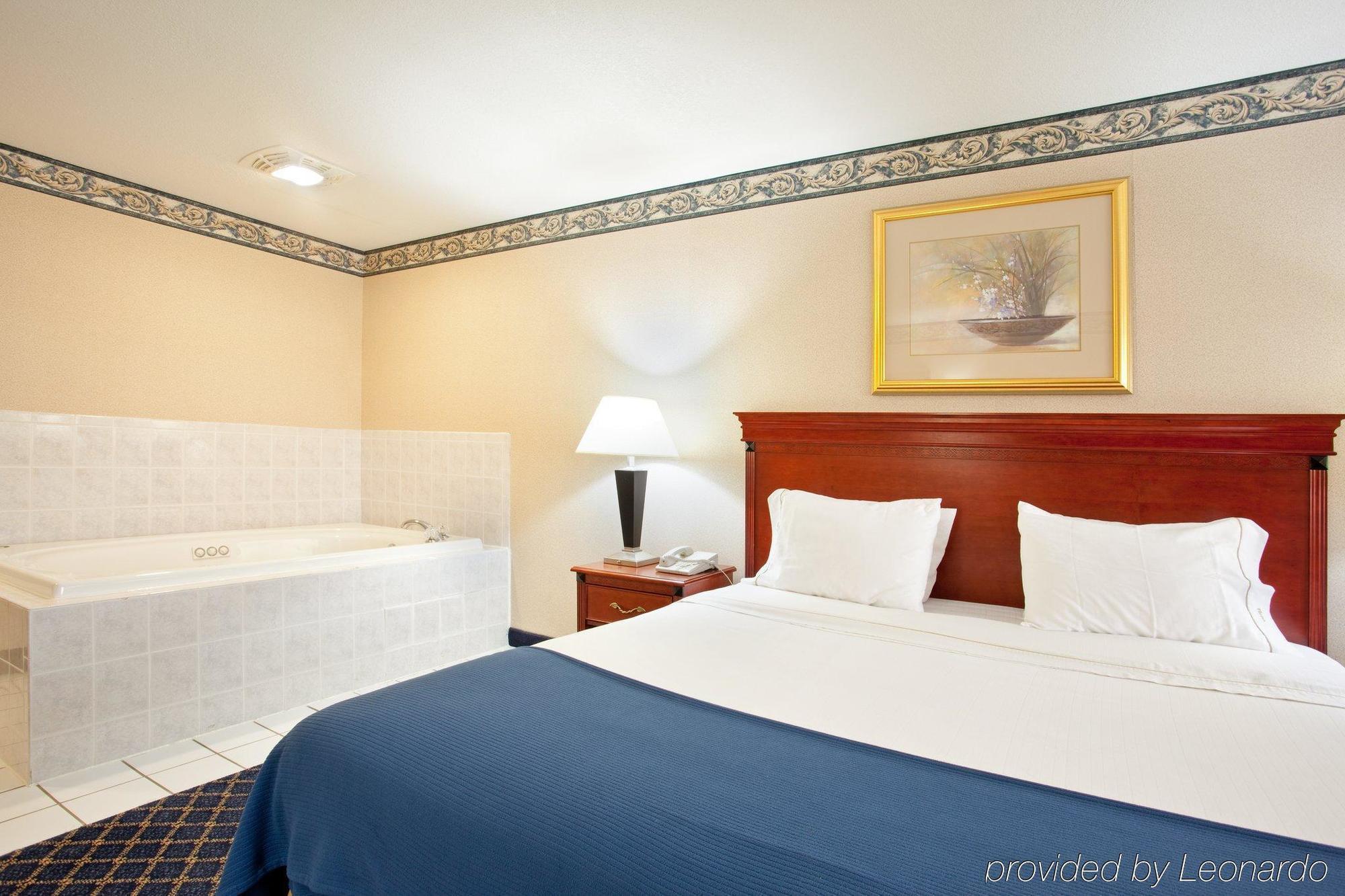 Holiday Inn Express & Suites Danville By Ihg Szoba fotó